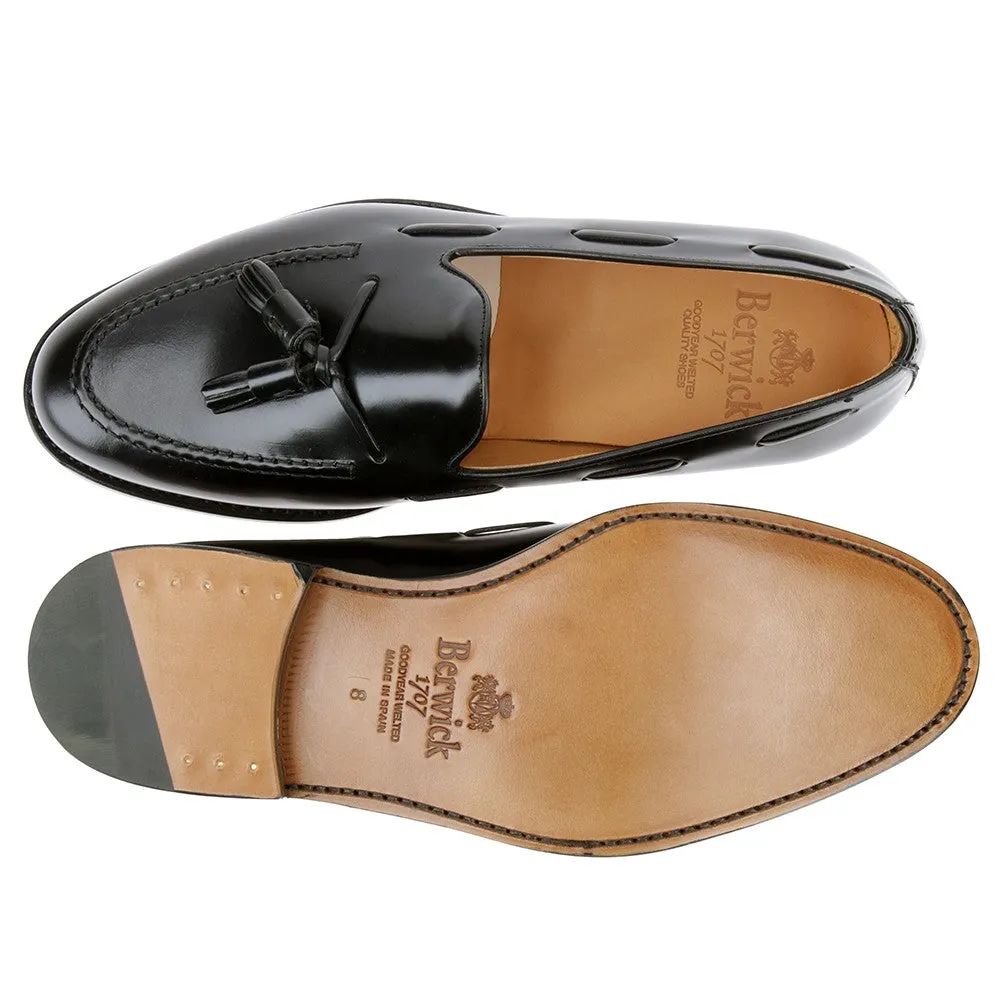 8491 - Black Polished Leather Tassel Loafer