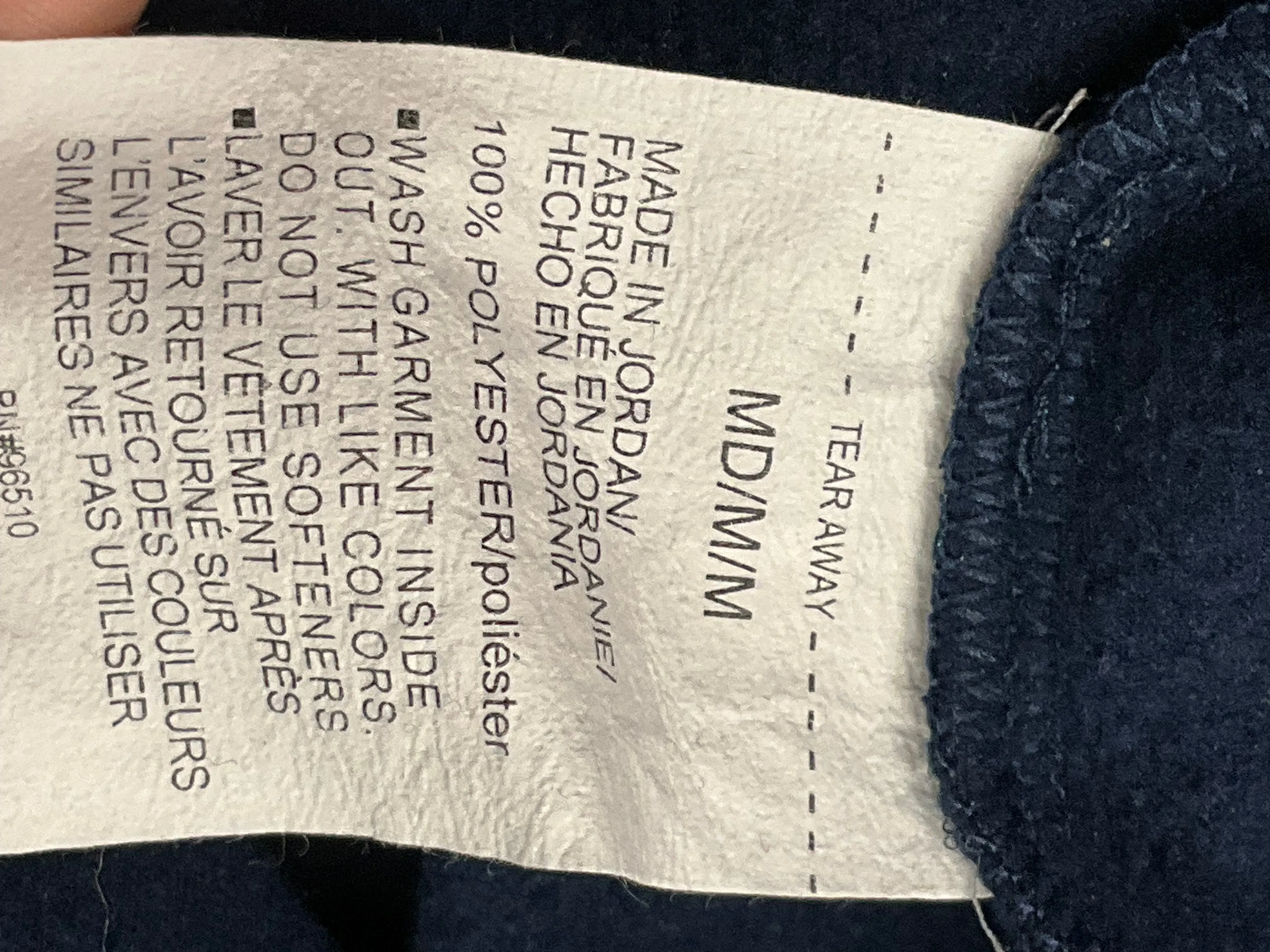 Athletic Top Long Sleeve Collar By Under Armour In Navy, Size: M