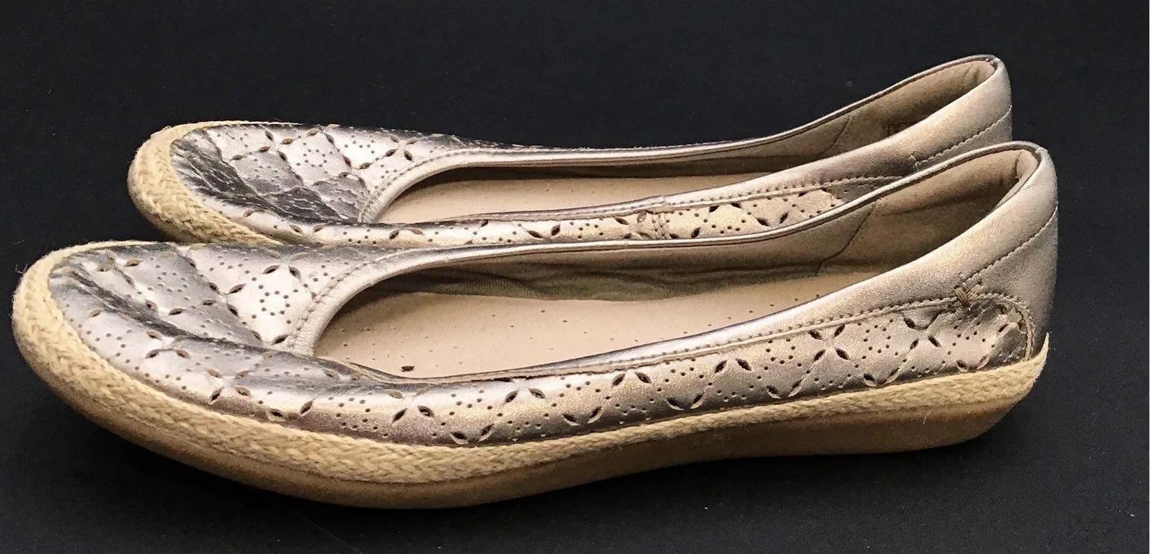 Collection By Clarks Women's Gold Ballet Flats - Size 8.5M