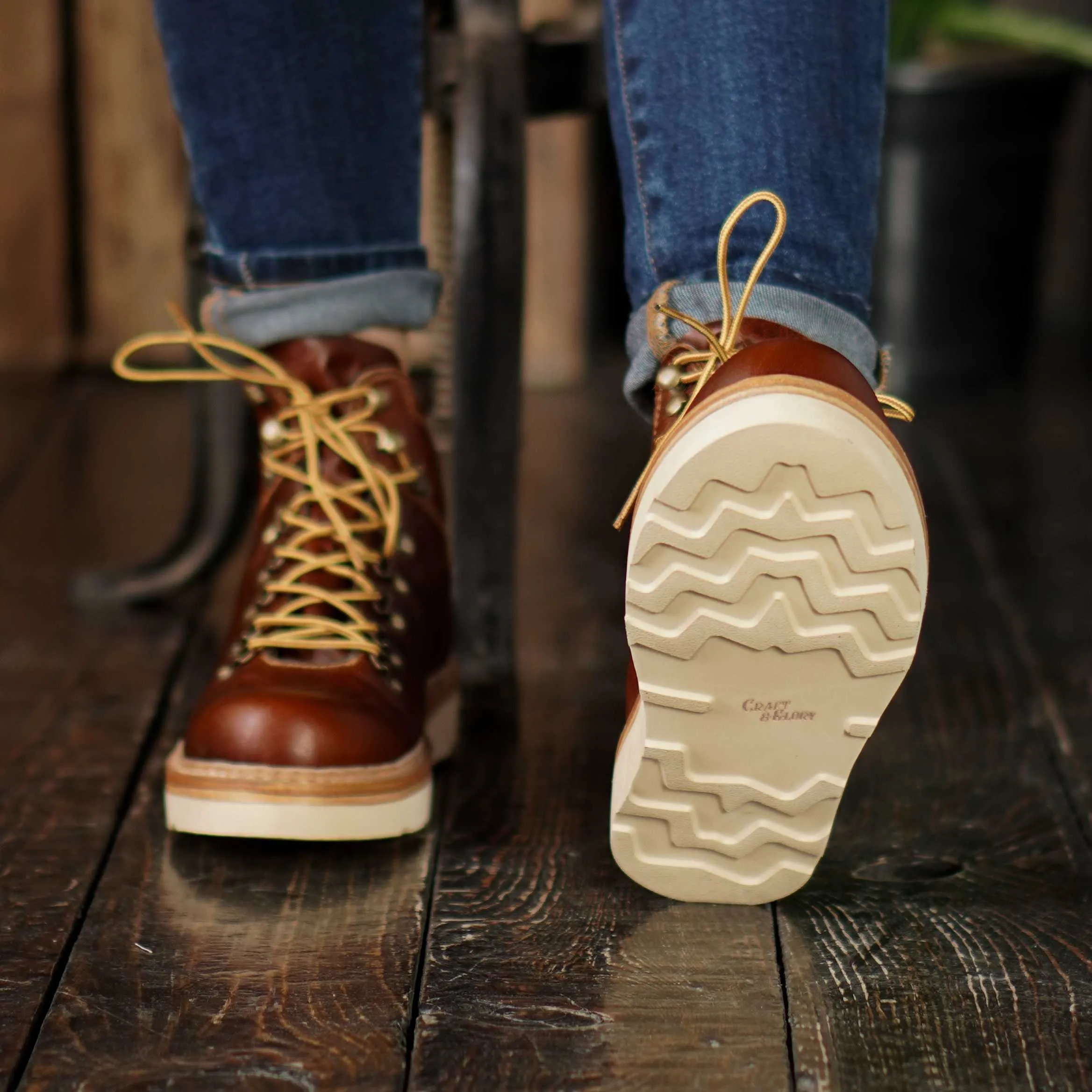 Women Trail Leather boots (Saddle Tan) Goodyear Welted